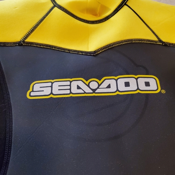 Sea Doo ladies Ultra Flex shorty wetsuit-size 7/8- like new - Picture 4 of 12